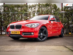 BMW 1-serie - 116i Upgrade Edition Sport-Line | Parkeersensoren