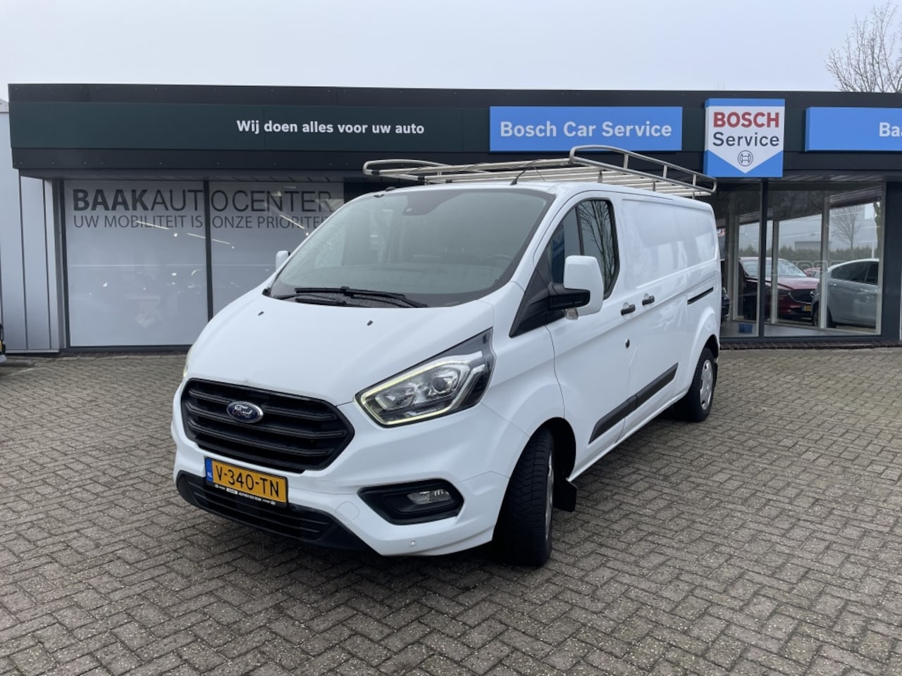 Ford Transit Custom - 300 2.0 TDCI L2H1 | 2x Schuifdeur | Trekhaak | Automaat | Navi | - AutoWereld.nl