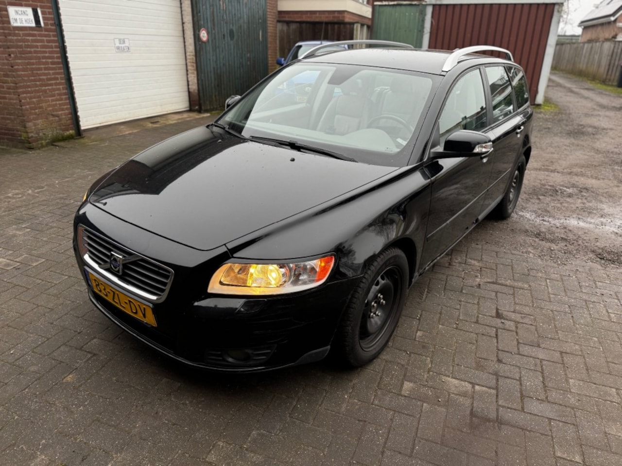 Volvo V50 - 2.4 edition 2 automaat leer youngtimer - AutoWereld.nl