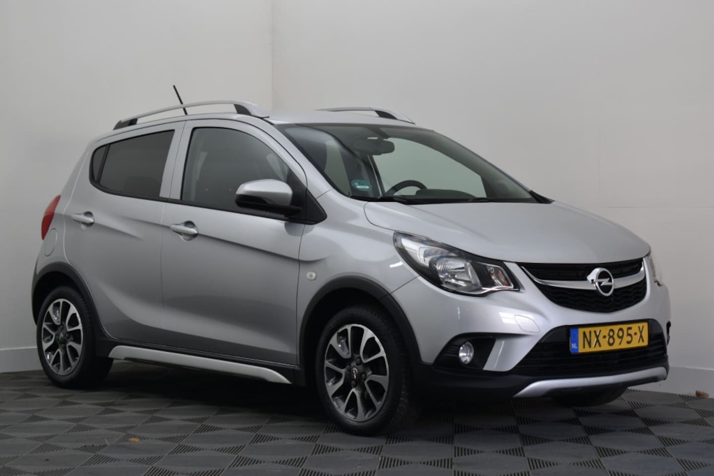 Opel Karl - ROCKS 1.0 Online Edition - AutoWereld.nl