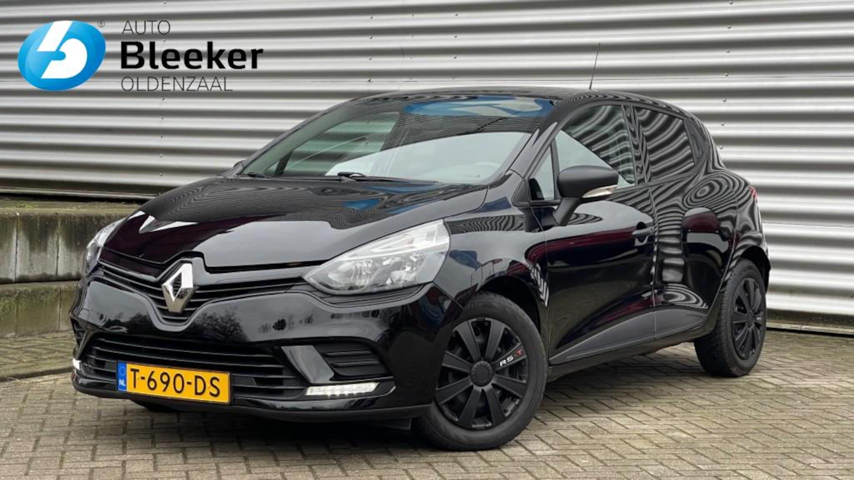 Renault Clio - 1.2 16V Airco Navi Cruise Handsfree Park sensor Electr ramen - AutoWereld.nl