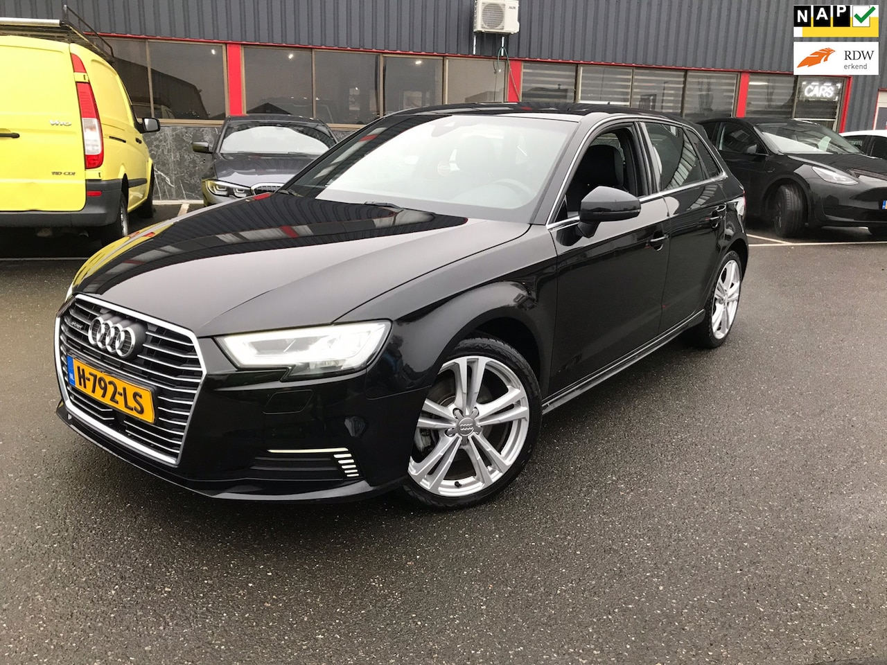 Audi A3 Sportback - 40 e-tron Advance Sport / S-LINE / NAP / AUTOMAAT / VIRTUAL / - AutoWereld.nl