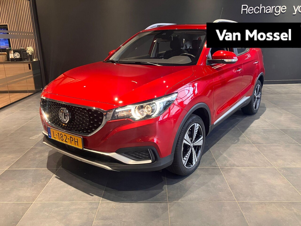 MG ZS - EV Luxury 45 kWh - AutoWereld.nl