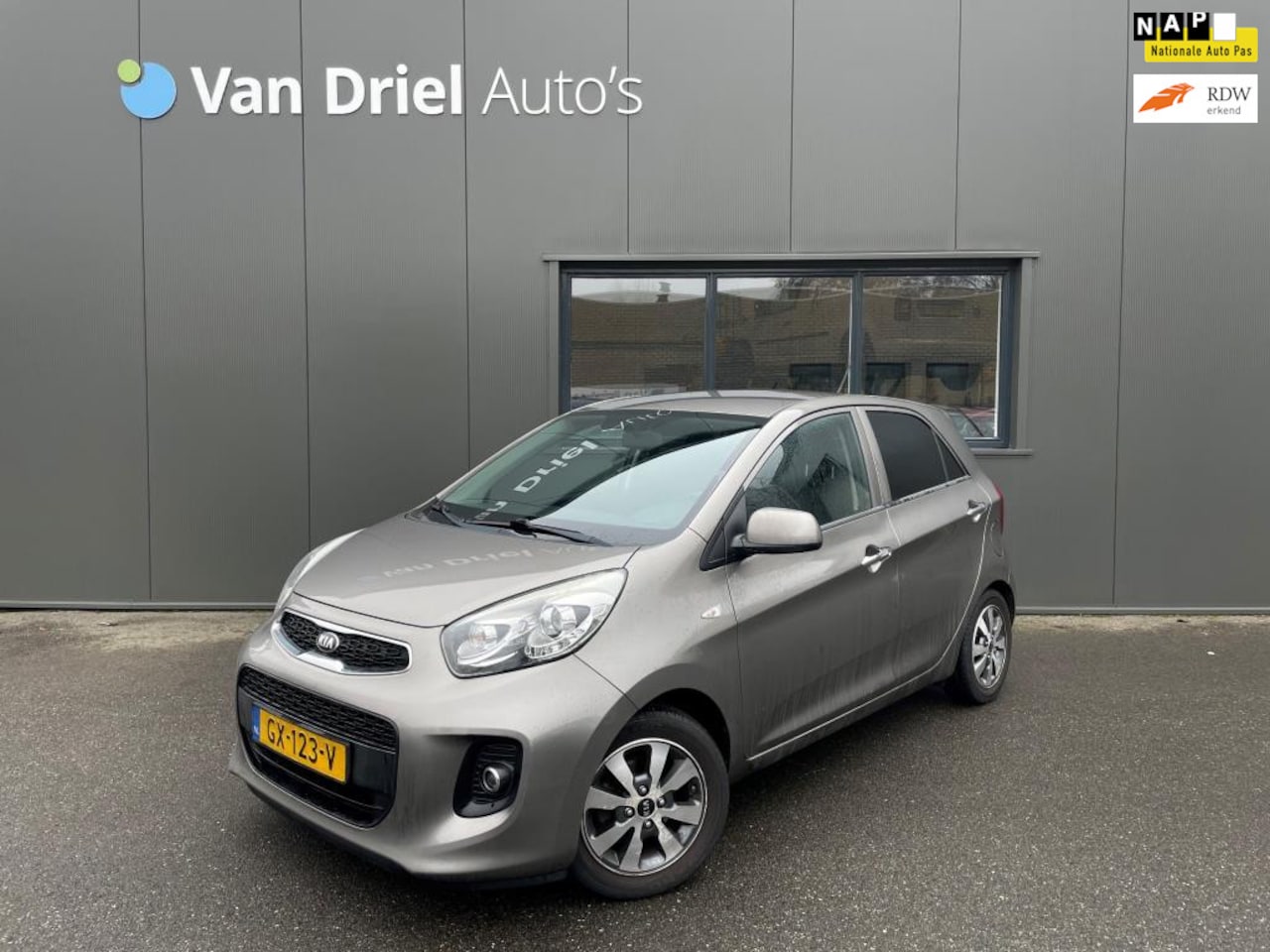 Kia Picanto - 1.0 CVVT First Edition / Airco / Parkeersensoren achter! - AutoWereld.nl