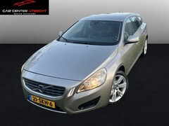 Volvo V60 - 1.6 T4 Momentum leder airco