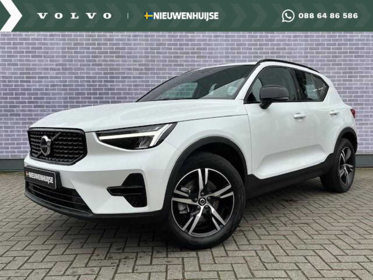 Volvo XC40 - B4 Plus Dark | Google | Adaptieve Cruise | Elek. Stoelen | Keyless | Zitverlenging | BLIS - AutoWereld.nl