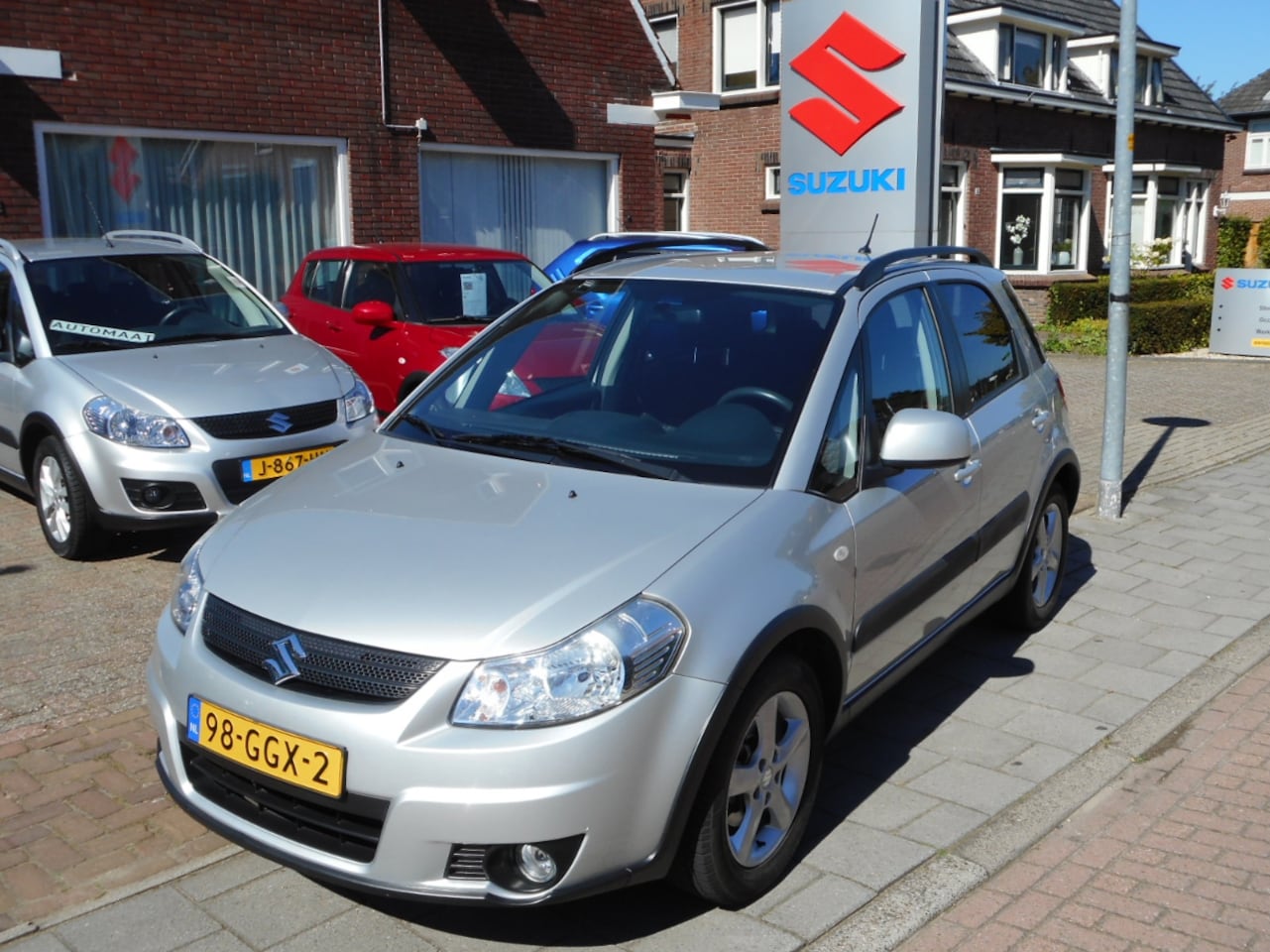 Suzuki SX4 - AutoWereld.nl