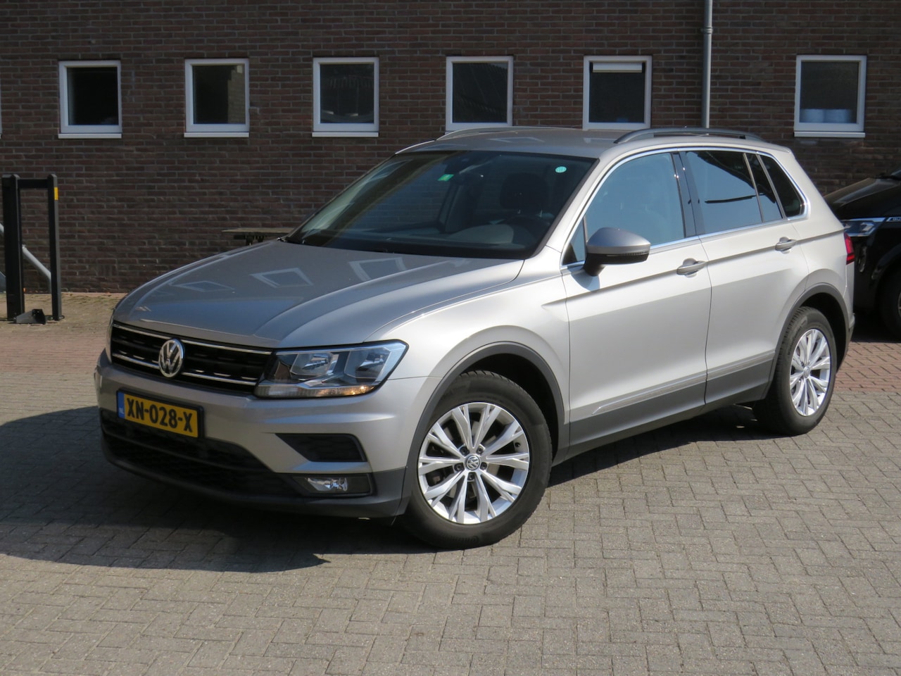 Volkswagen Tiguan - 1.5 TSI 150Pk DSG ACT Comfortline EXE * Rijklaarprijs incl. garantie * Automaat * Parkeers - AutoWereld.nl