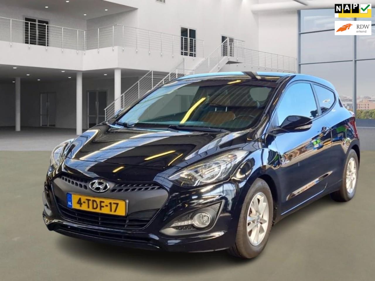 Hyundai i30 - 1.6 GDI i-Magine / CLIMA/CRUISE/LEDERENBEKLEDING / NL PRIJS 5999 - AutoWereld.nl