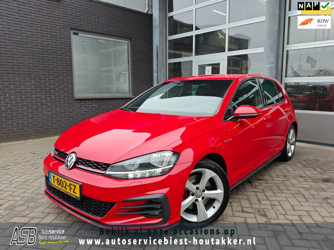 Volkswagen Golf - 2.0 TSI GTI Business 5-deurs | *Particuliere Verkoop* | 230pk | Handgeschakeld | Navigatie - AutoWereld.nl