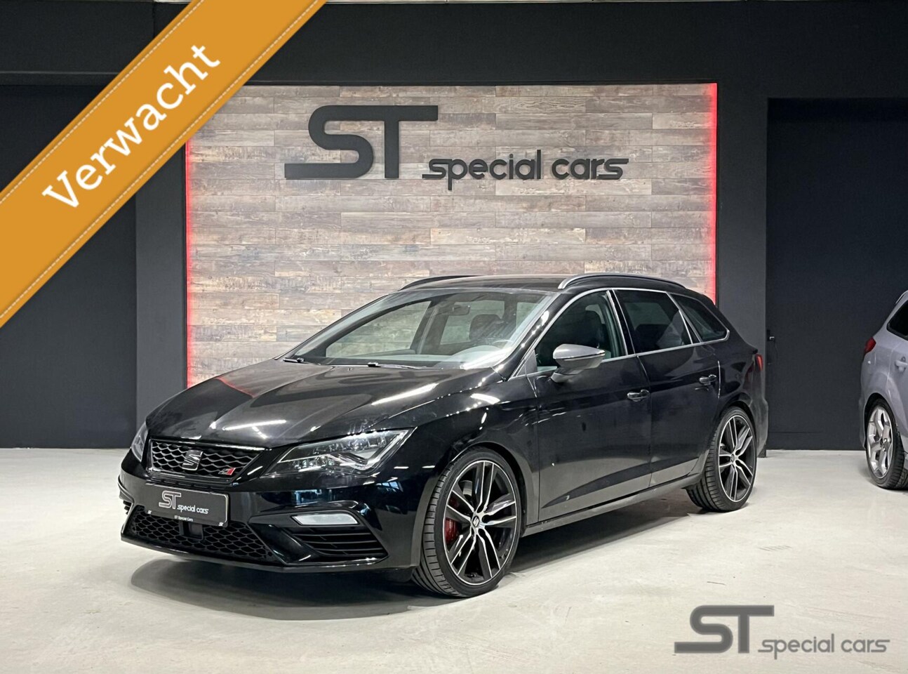 Seat Leon ST - 2.0 TSI CUPRA 300|Virtual cockpit - AutoWereld.nl