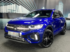 Volkswagen T-Roc - 1.5 TSI R-Line Black Style CARPLAY/IQ/KEYLESS