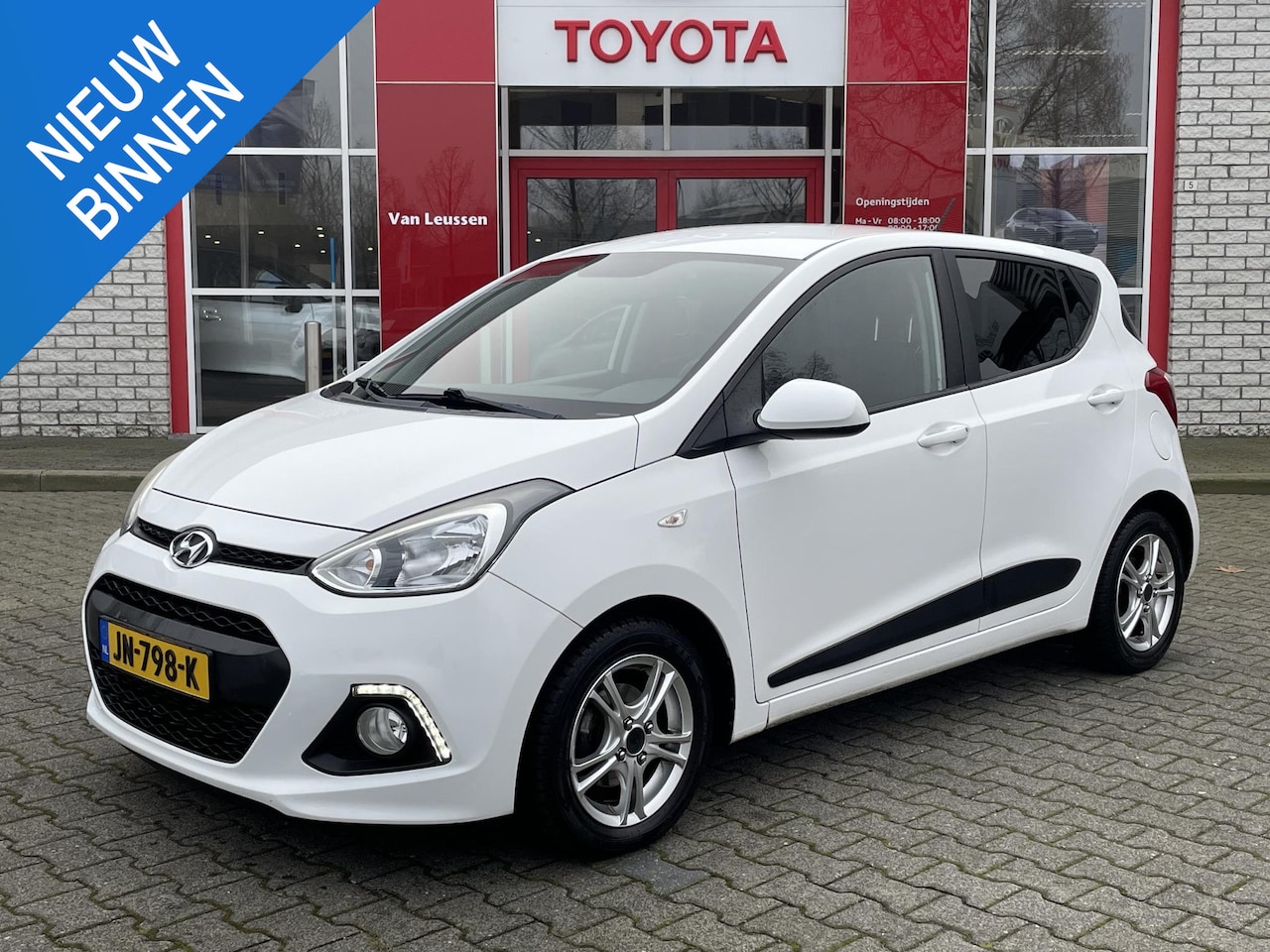 Hyundai i10 - 1.0i i-MOTION GO! NAVI CLIMA CRUISE LM-VELGEN ALL-SEASONS BLUETOOTH NL-AUTO - AutoWereld.nl