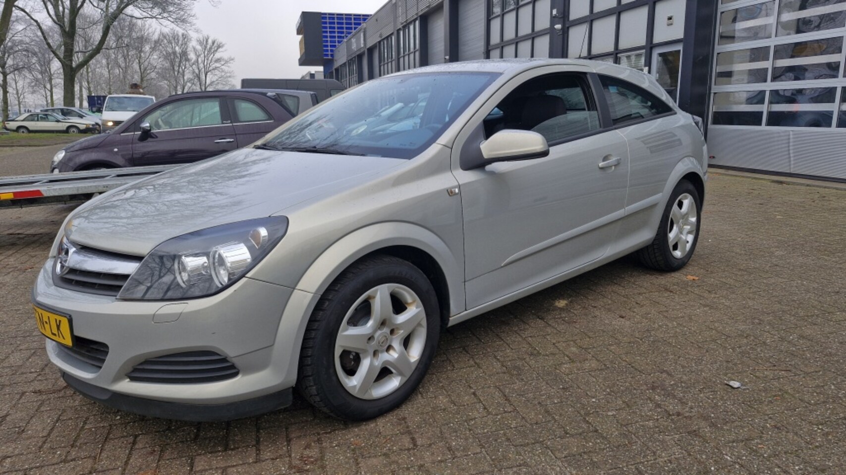 Opel Astra GTC - 1.6 Edition 1.6 Edition - AutoWereld.nl