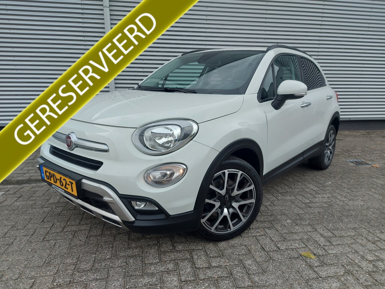 Fiat 500 X Cross - 1.4 Turbo MultiAir Cross 1.4 Turbo MultiAir Cross, airco,cruise,navigatie,parkeersensoren achter,lederen int, - AutoWereld.nl