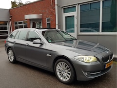 BMW 5-serie Touring - 523i Aut PanoDak Leder Navi Xenon 18"Vlg