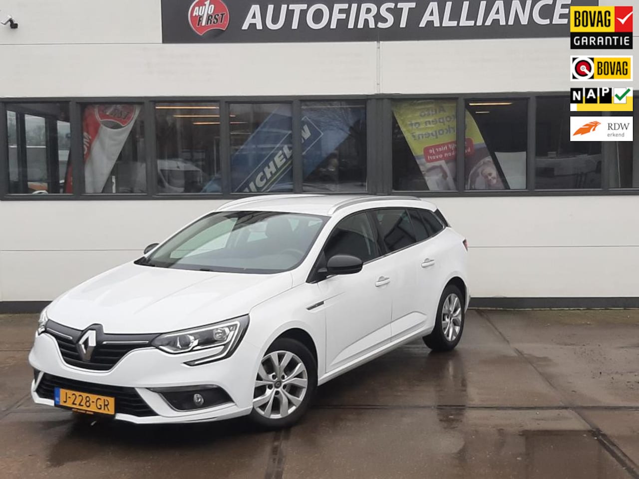 Renault Mégane Estate - 1.3 TCe Limited 1.3 TCe Limited - AutoWereld.nl