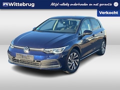 Volkswagen Golf - 1.4 eHybrid 204pk Style DSG Automaat Navigatie / App Connect / Parkeersensoren / ACC cruis