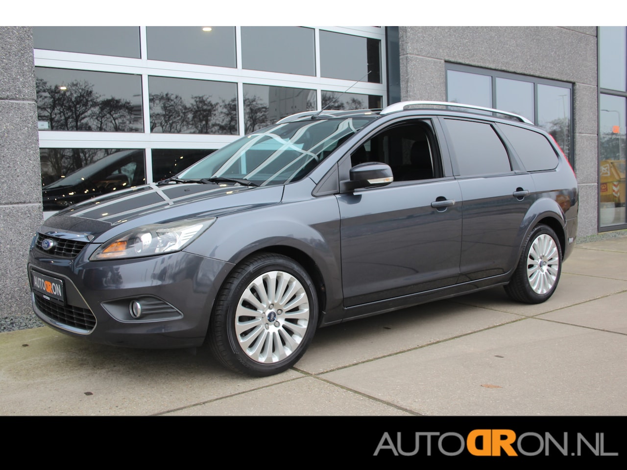 Ford Focus Wagon - 1.6-16v 100 Pk Titanium X-Pack Trekhaak, 17 Inch LM, Climaatcontrol etc. - AutoWereld.nl