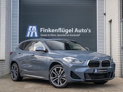 BMW X2 - XDrive25e M-Sport 220 pk |Pano |Memory |Camera |Sfeer |Shadowline |