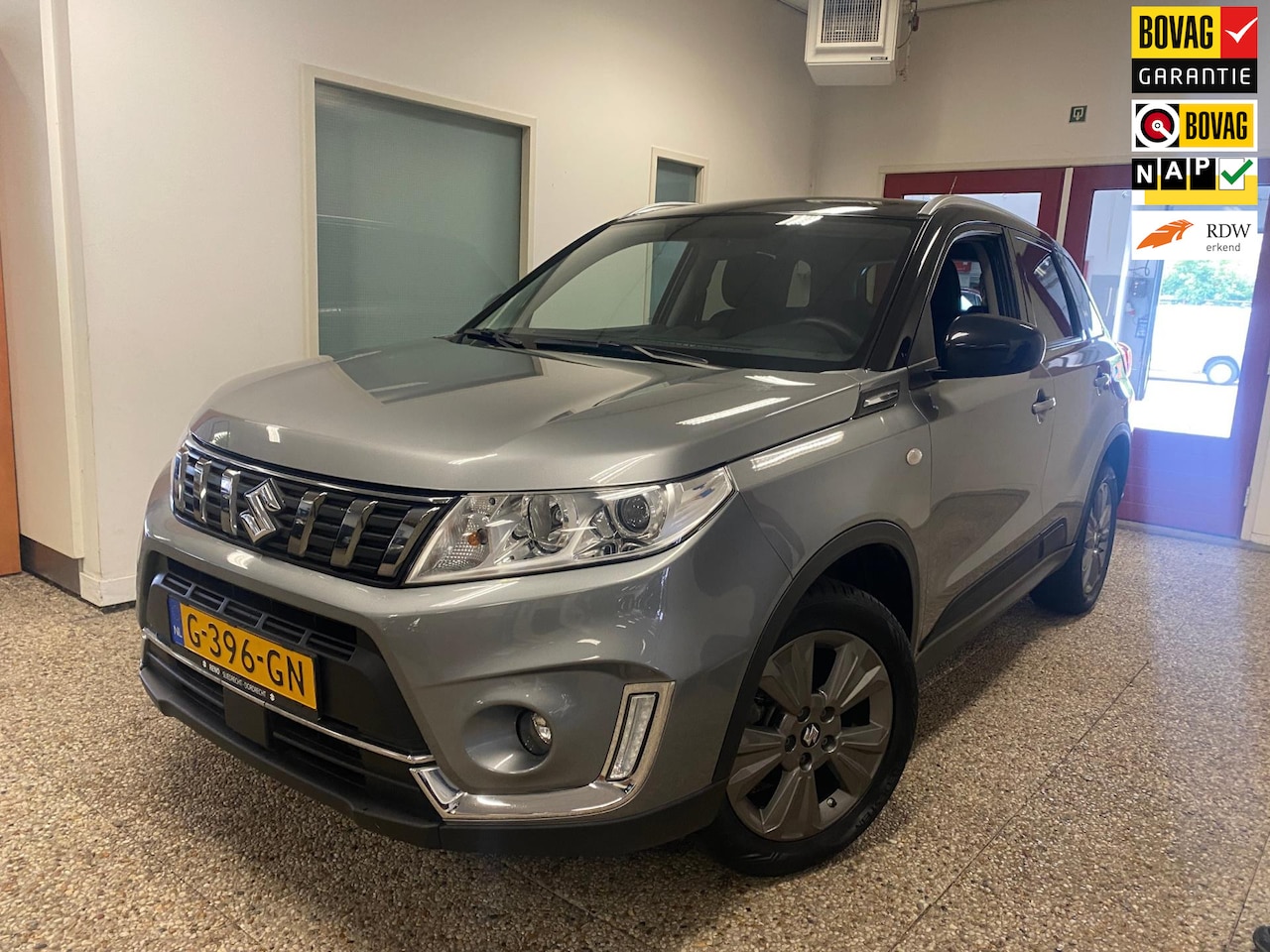 Suzuki Vitara - 1.0 Boosterjet Select | Navi | NL auto - AutoWereld.nl