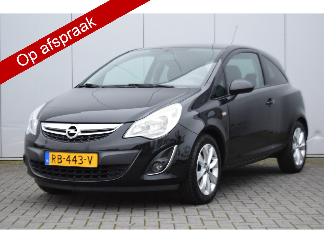 Opel Corsa - 1.4-16V Cosmo Airco Cruise Stoel/Stuur/Verwarming Priv/Glass - AutoWereld.nl