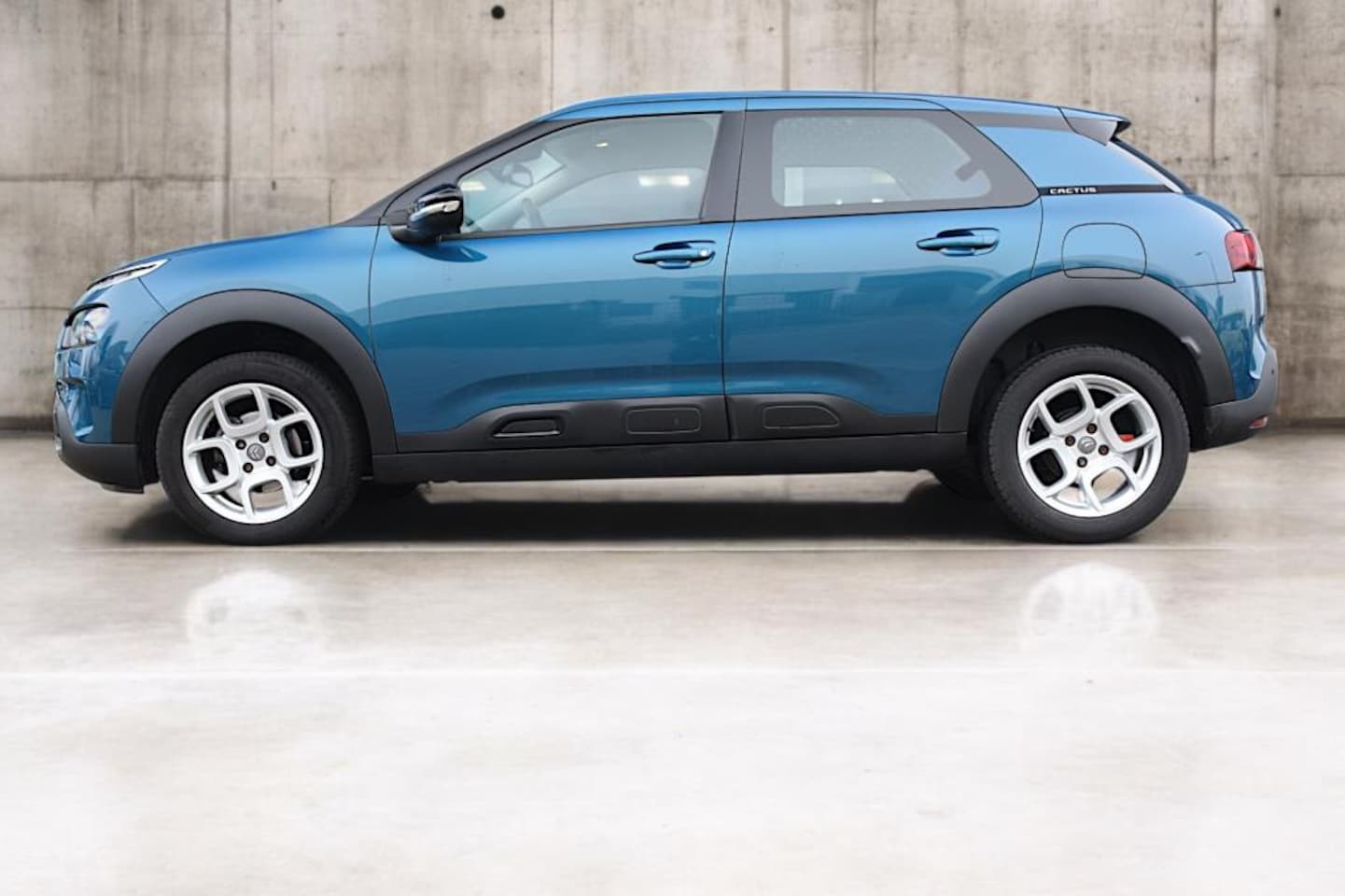 Citroën C4 Cactus - 1.2 PureTech Business, Cimate control, Lichtmetalen velgen, Parkeerhulp