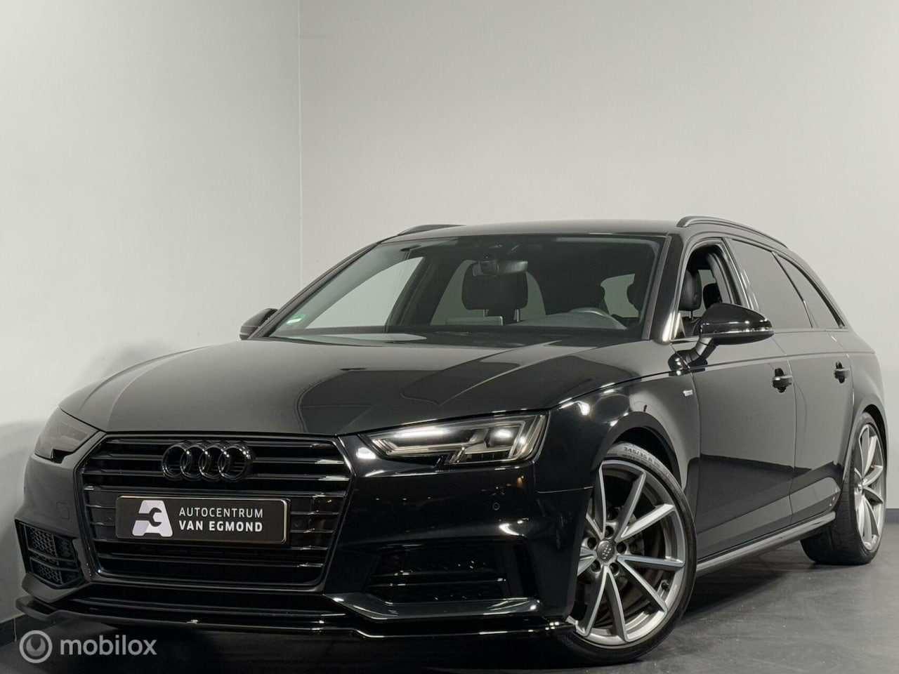 Audi A4 Avant - 1.4 TFSI Sport S line black edition 1.4 TFSI Sport S line black edition - AutoWereld.nl