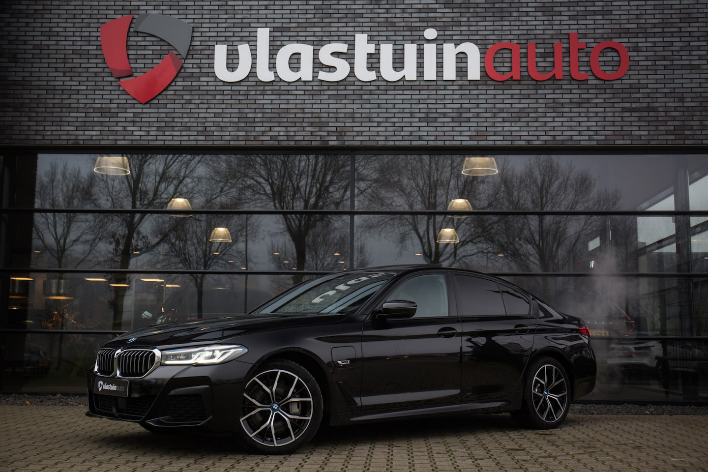 BMW 5-serie - 545e xDrive Business Edition Plus M-Sport , Adap. cruise, HUD, Pano dak, Carplay, - AutoWereld.nl