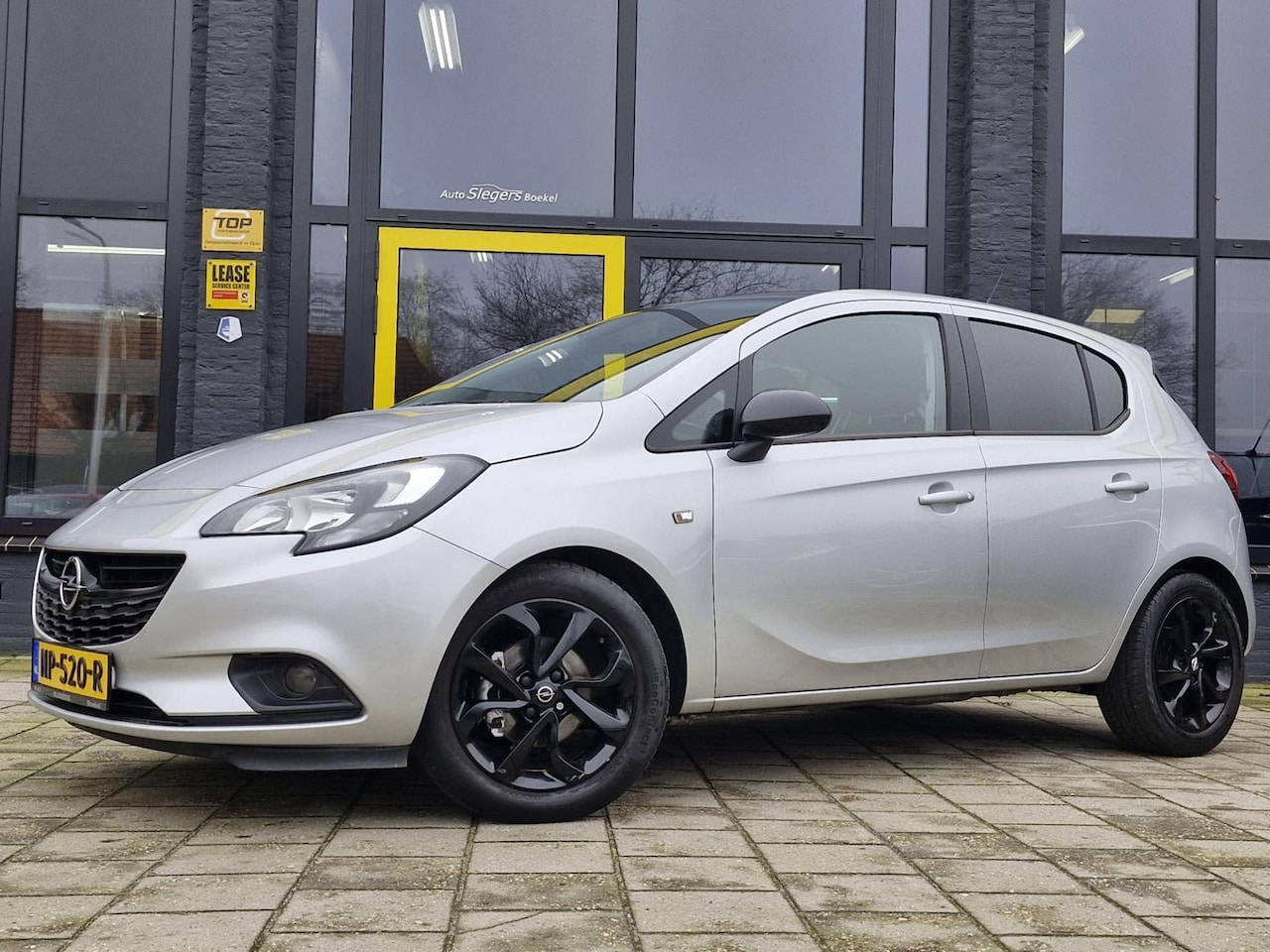 Opel Corsa - 1.4 Color Edition | Automaat | Climate Control - AutoWereld.nl