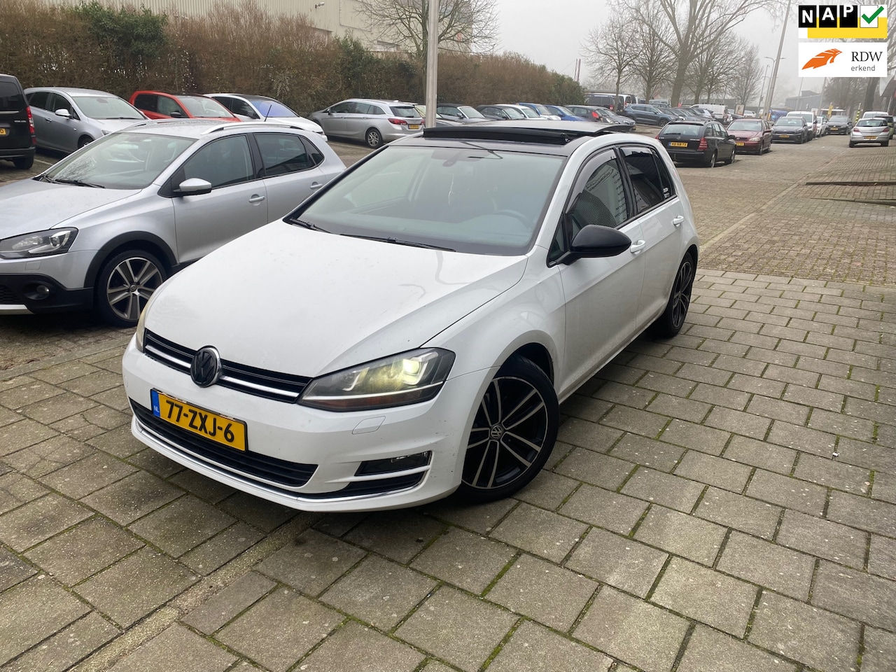 Volkswagen Golf - 1.4 TSI Highline/5drs/automaat/ nap/1jaar apk/ lees goed advertentie!! - AutoWereld.nl