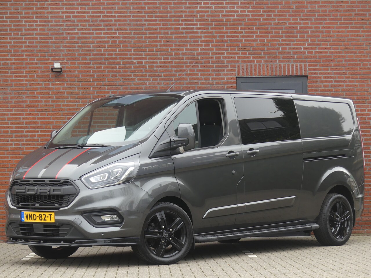 Ford Transit Custom - 320 2.0 TDCI 170PK Dubbel Cabine Dubbele schuifdeuren LED/Camera - AutoWereld.nl