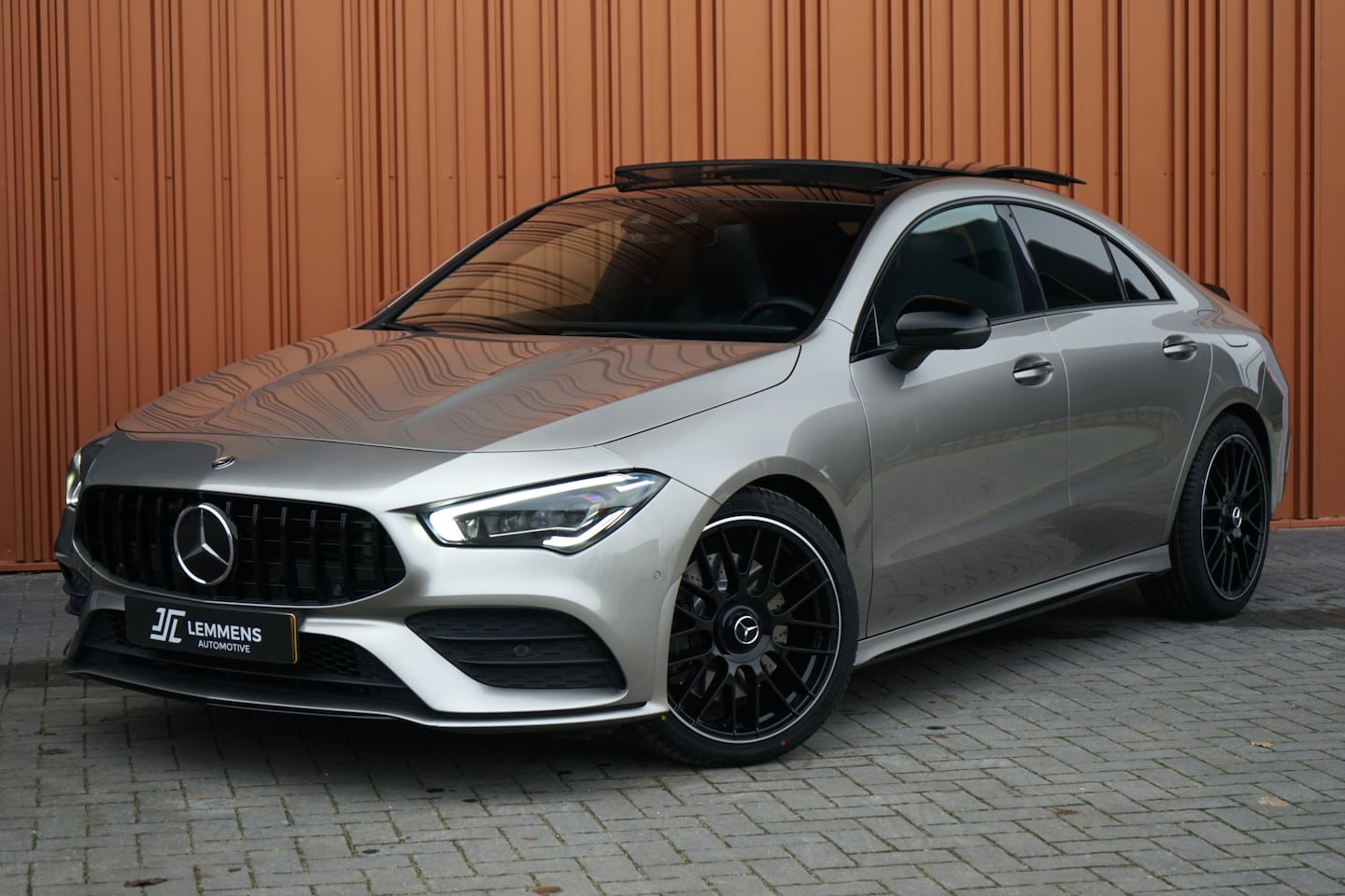 Mercedes-Benz CLA-Klasse - 220 AMG Panodak ACC Memory 360camera Burmester Sfeerv. - AutoWereld.nl