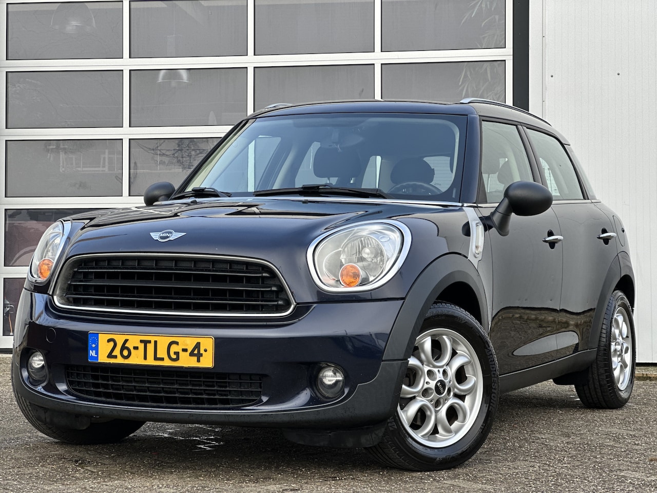 MINI Countryman - Mini 1.6 One D 120pk Business Line | Bluetooth | Cruise Control | Navigatie | USB | Trekha - AutoWereld.nl