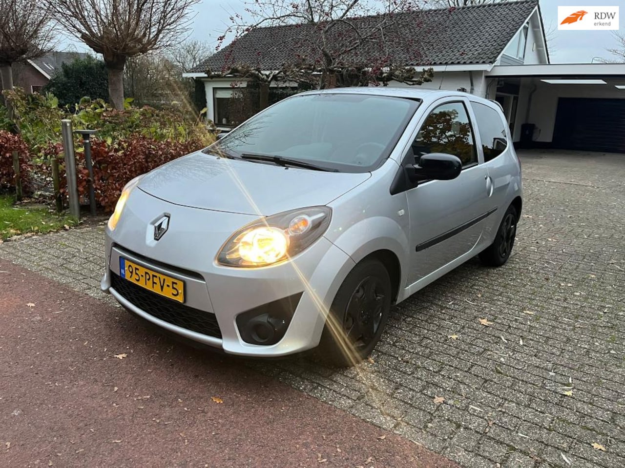 Renault Twingo - 1.2-16V Collection 1.2-16V Collection - AutoWereld.nl