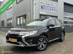 Mitsubishi Outlander - 2.4 PHEV S-Edition Leer Schuifdak Sound Trekhaak Led Keyless etc