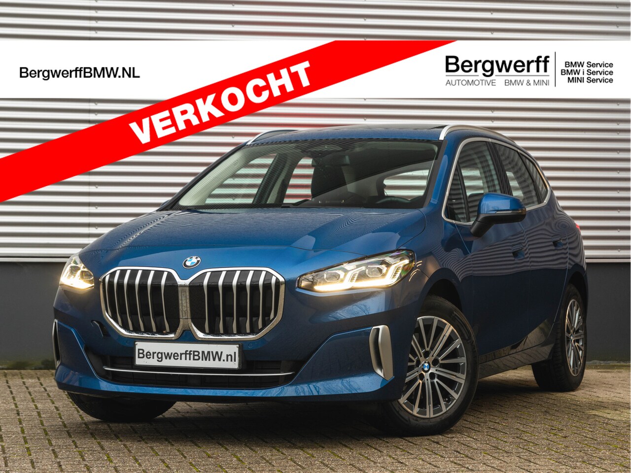 BMW 2-serie Active Tourer - 218i Luxury Line - Pano - Trekhaak - Memoryzetel - Adaptive LED - AutoWereld.nl