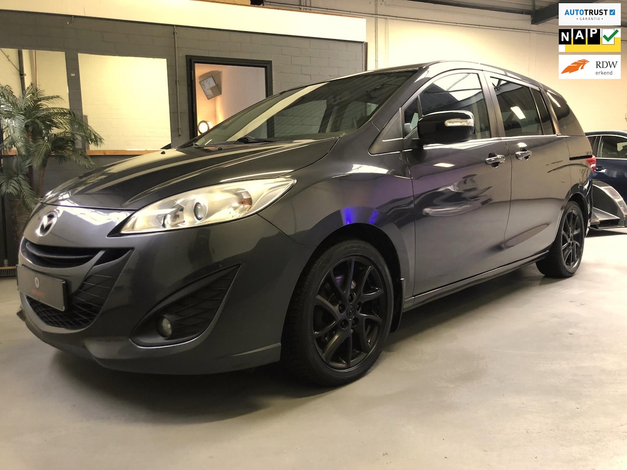 Mazda 5 - 2.0/150pk/7 zits/Trekhaak/PDC/Cruise/USB - AutoWereld.nl