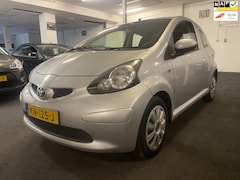 Toyota Aygo - 1.0-12V Ambiance/Airco/elec ramen/Apk nieuw