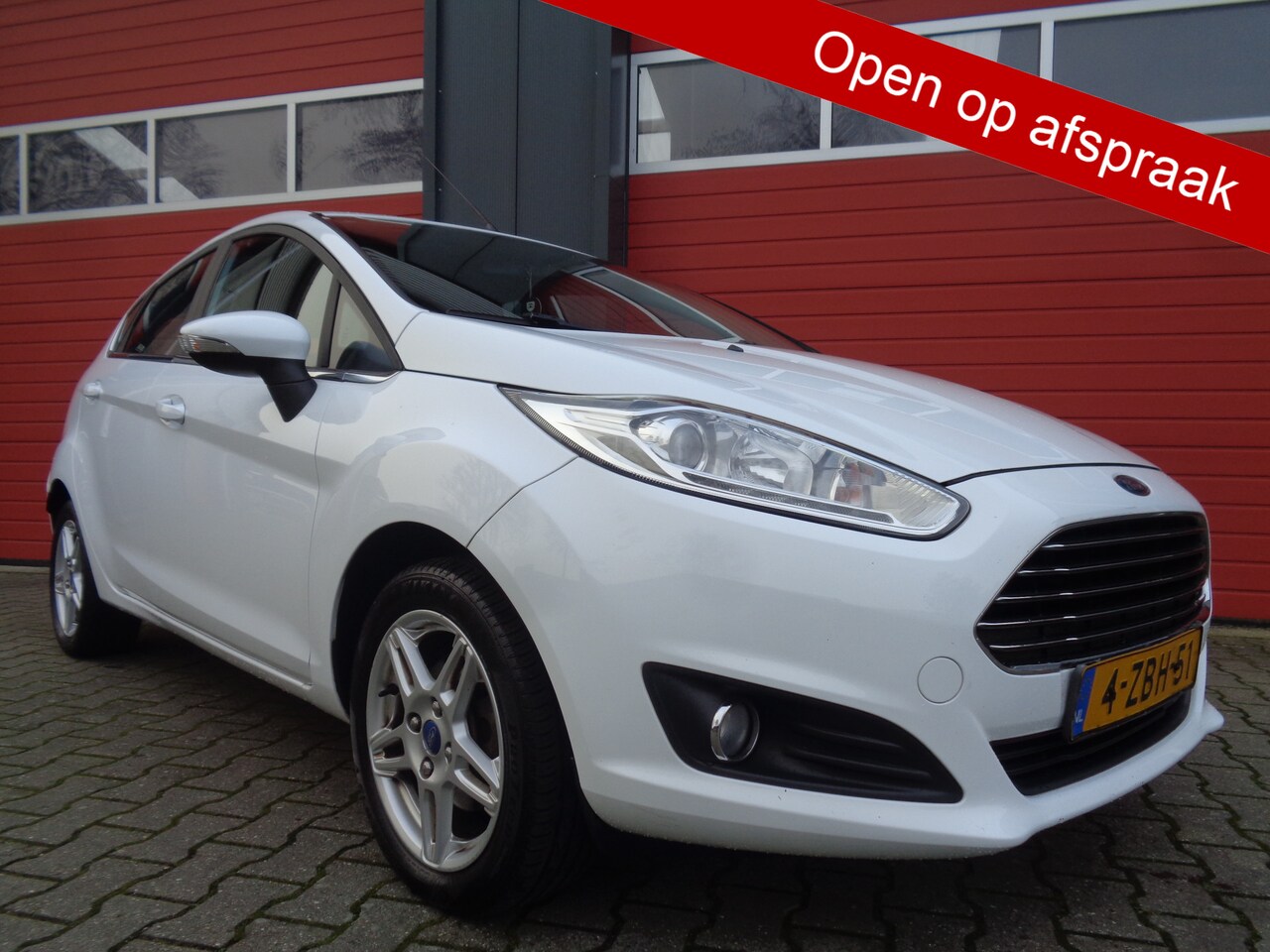 Ford Fiesta - 1.0 Titanium 81PK Airco LMV Navi 5DRS NL-Auto - AutoWereld.nl