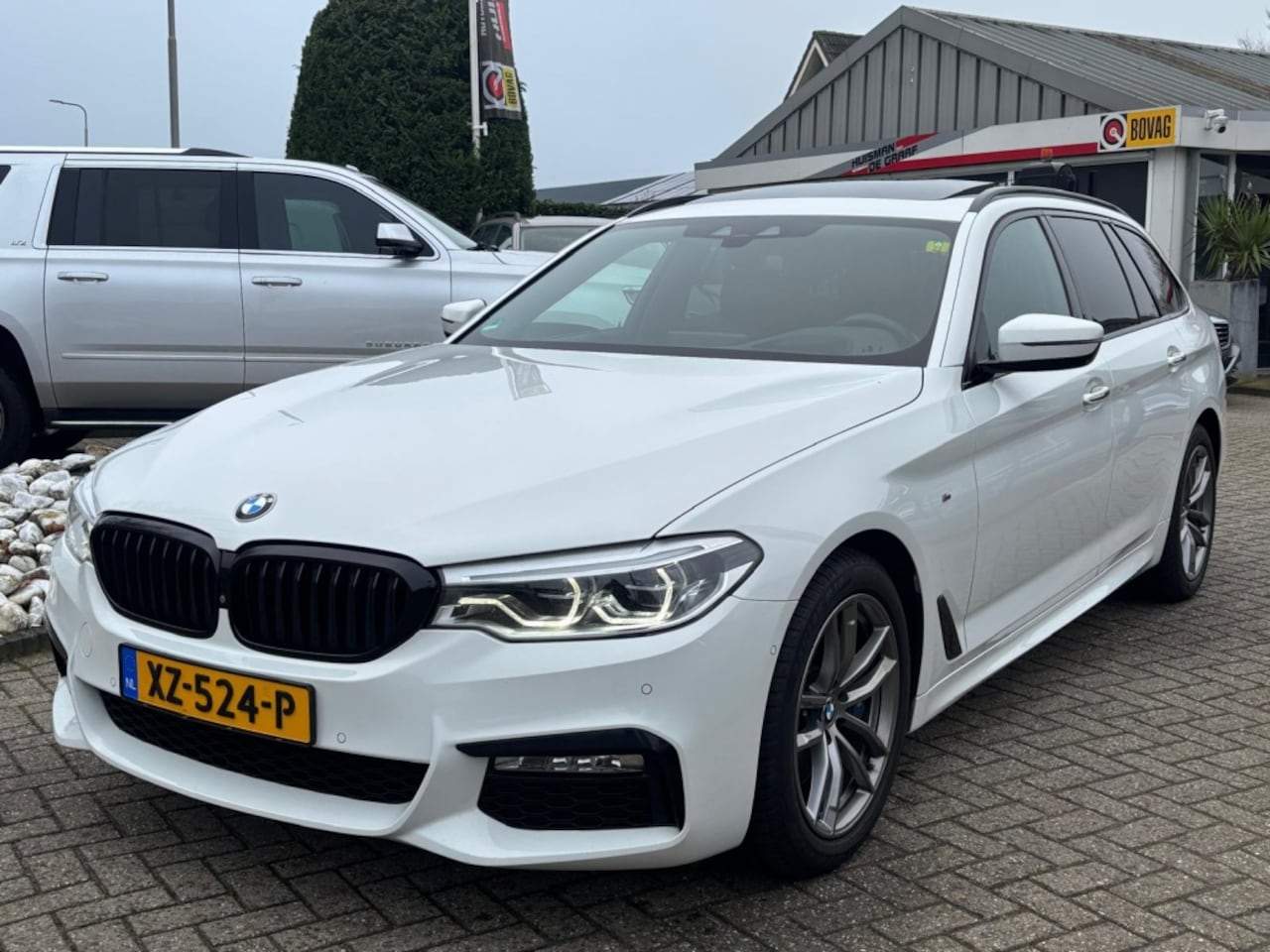 BMW 5-serie Touring - 530D X-Drive 2017 M-Pakket Wit 2017 530XD - AutoWereld.nl