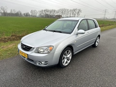 Kia Cerato - 1.6-16V LX AIRCO