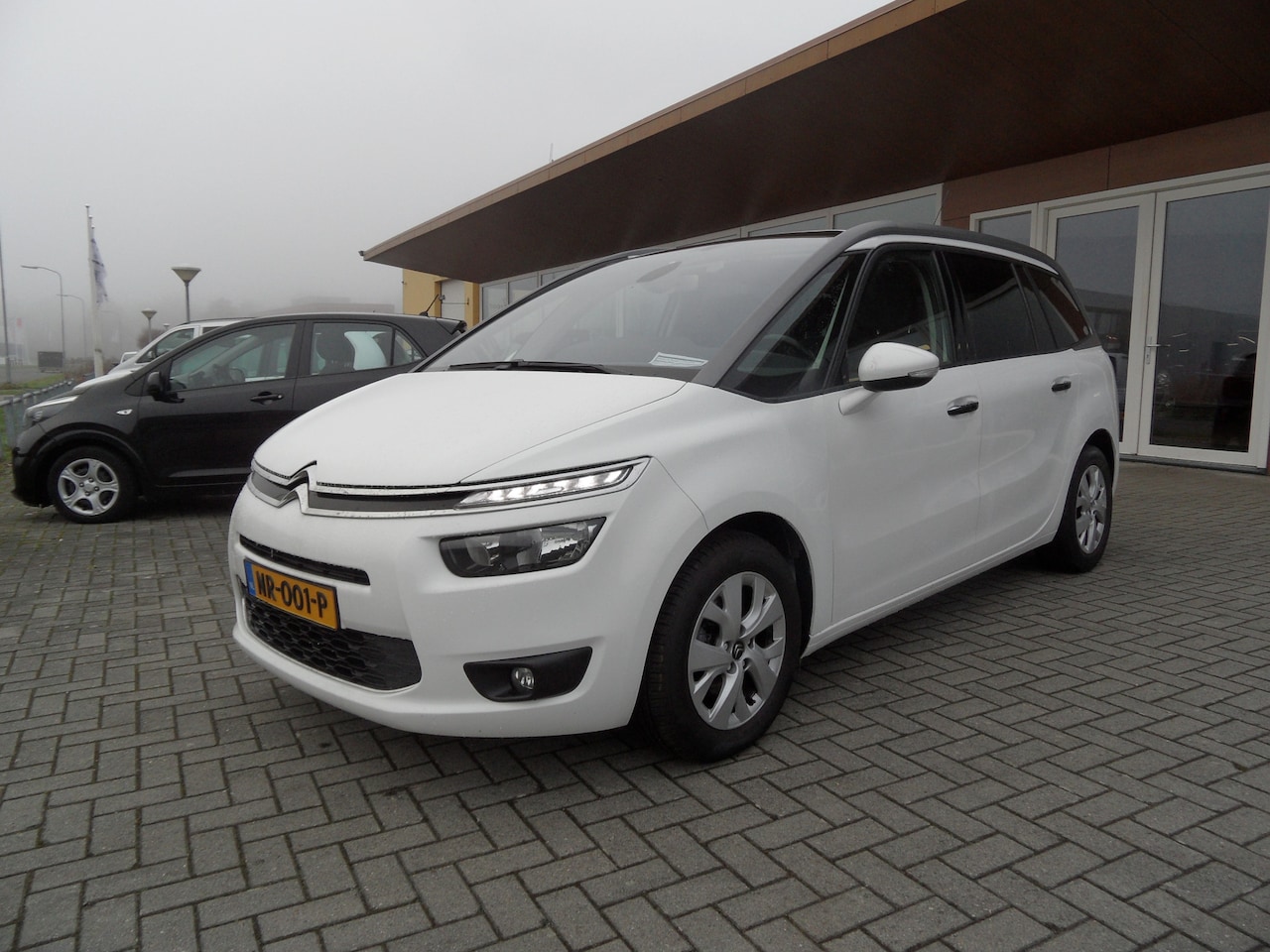 Citroën C4 Picasso - 1.2 PureTech Exclusive 7Pers. - AutoWereld.nl