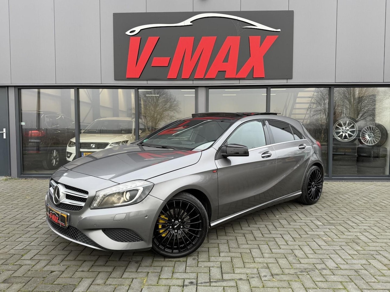 Mercedes-Benz A-klasse - A200 Prestige AUT Pano Leder Harman/Kardon Xenon - AutoWereld.nl