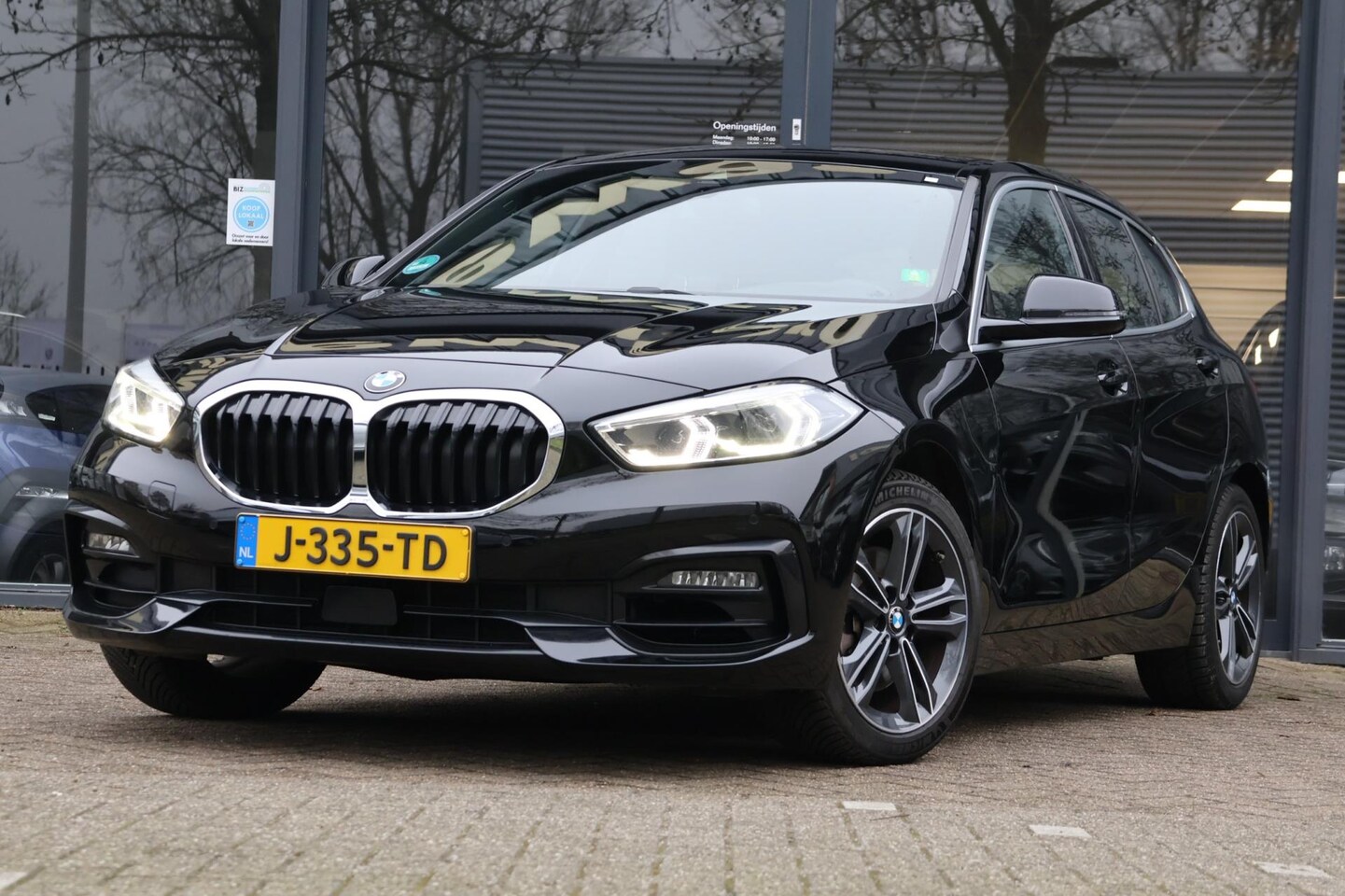 BMW 1-serie - 118i Executive Edition|AUT|Sfeerverlichting|Carplay| - AutoWereld.nl