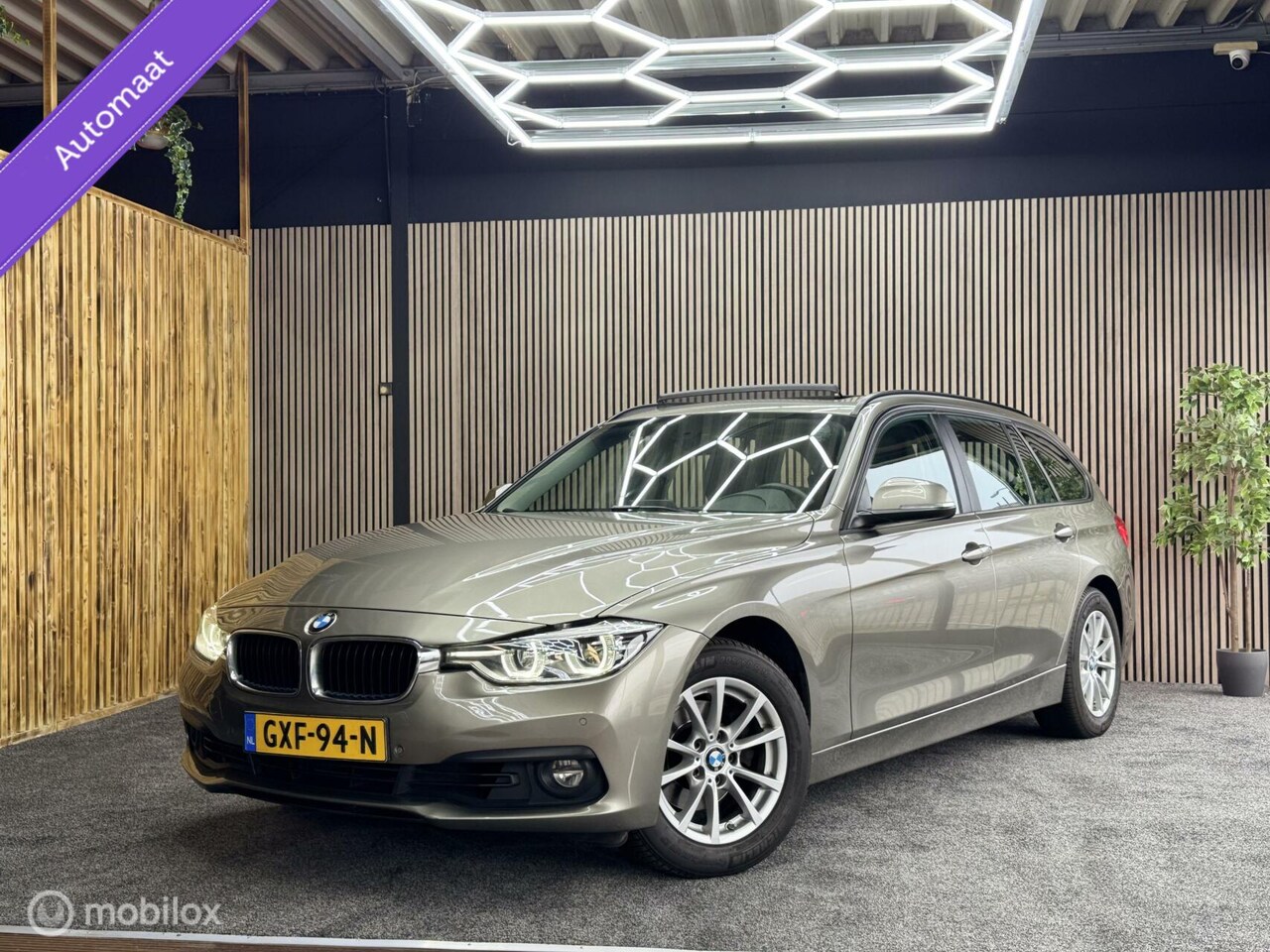 BMW 3-serie Touring - 318i Centennial Executive 318i Centennial Executive - AutoWereld.nl