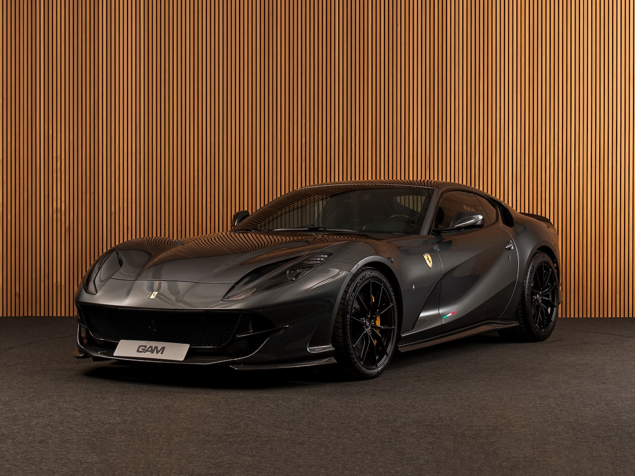 Ferrari 812 Superfast - 6.5 V12 HELE - AutoWereld.nl