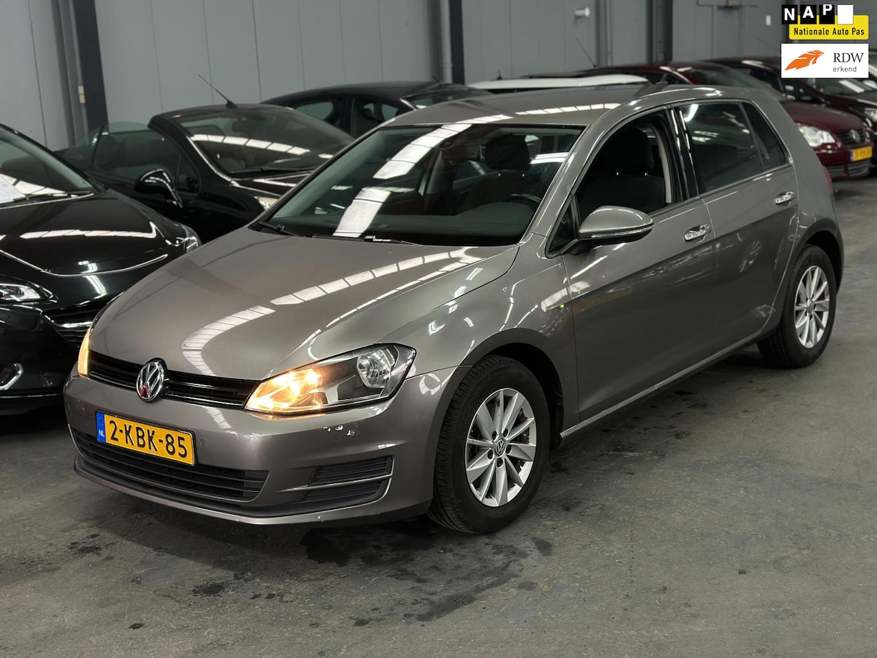 Volkswagen Golf - 1.6 TDI Comfortline APK NAP - AutoWereld.nl