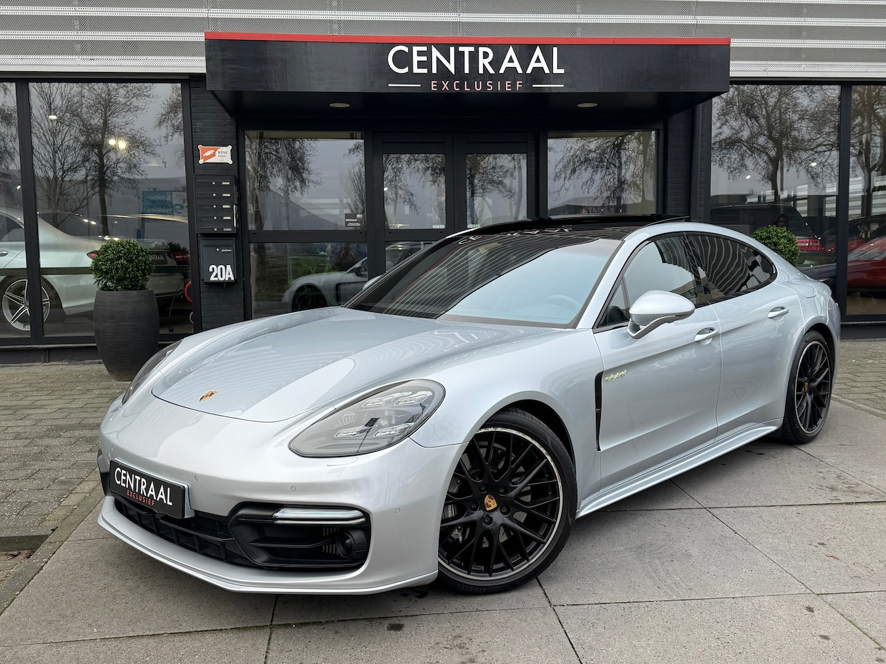 Porsche Panamera - 2.9 4 E-Hybrid Pano|464PK|18weg|Memory|Pdls+|Sport-design|ACC|4wielbesturing - AutoWereld.nl