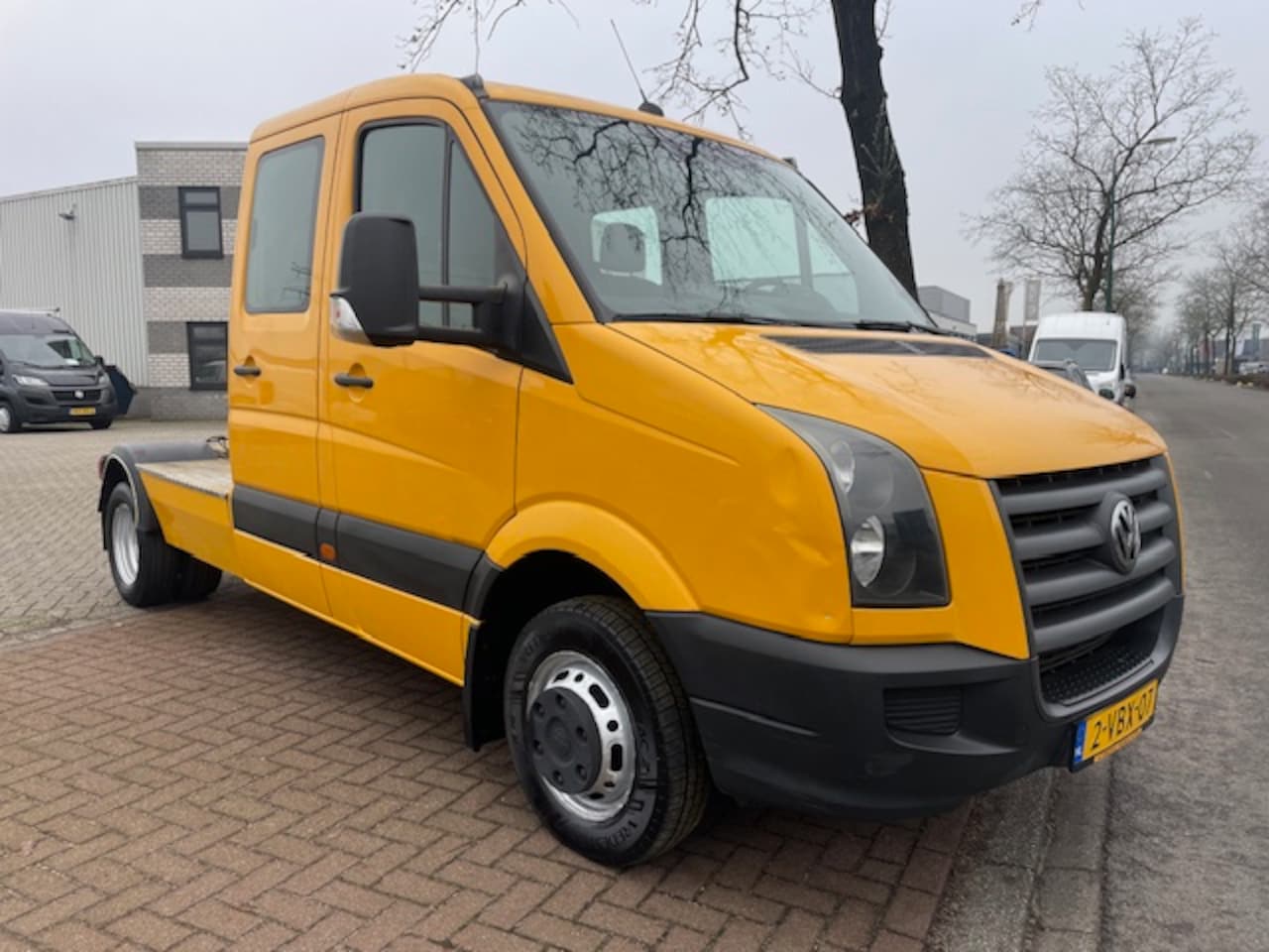 Volkswagen Crafter - 2.5 TDI Dubbel Cabine BE Trekker 7.5ton Airco 7Persoons - AutoWereld.nl